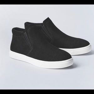 Fabletics Black Sierra High Tops size 11